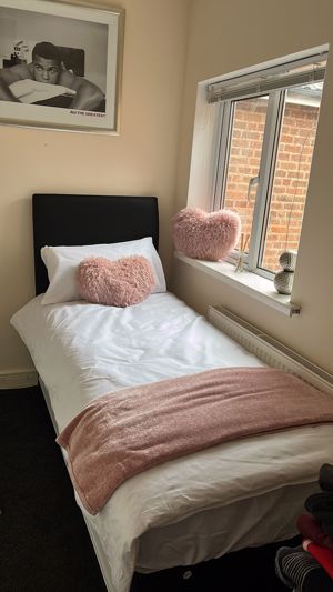 Photo 25- click for photo gallery